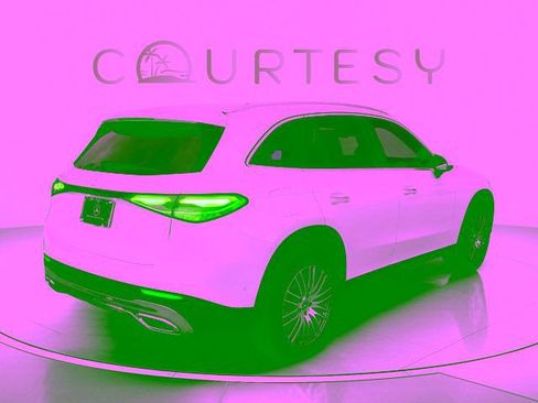 Certified 2026 Mercedes-Benz GLC 300 image 3