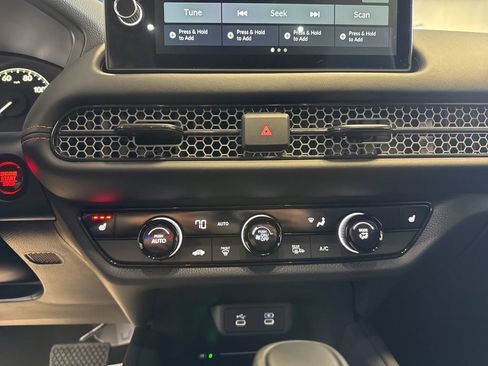 New 2026 Honda HR-V Sport image 13