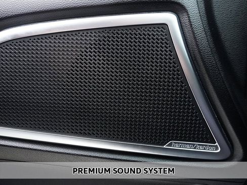 Used 2024 Kia Telluride SX Prestige image 4