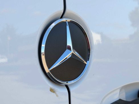 Used 2025 Mercedes-Benz Sprinter 2500 image 20