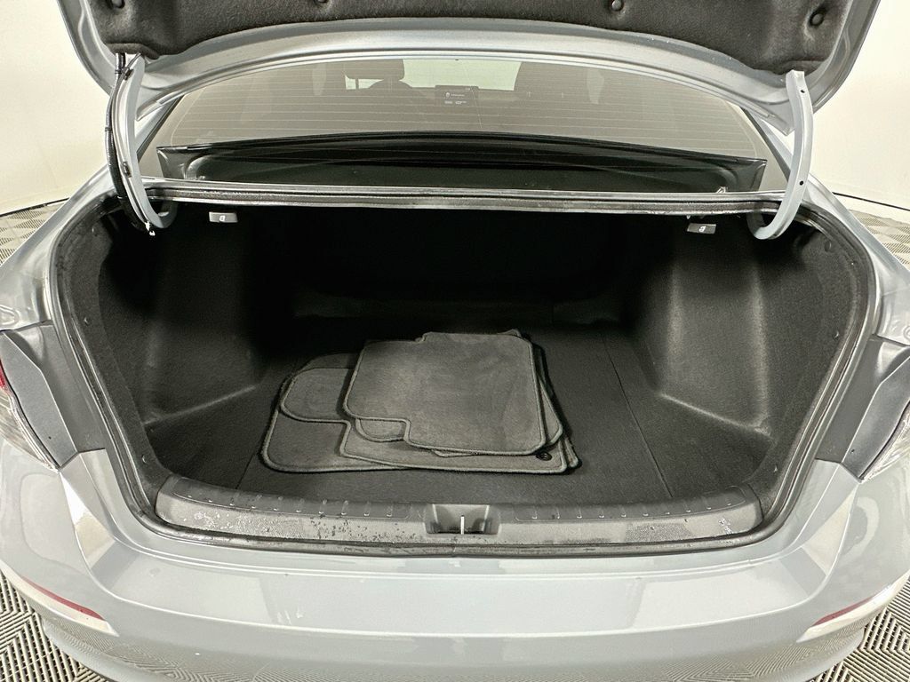 Used 2025 Honda Civic Sport image 25
