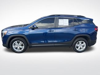 Used 2022 GMC Terrain SLE w/ Driver Convenience Package video 2