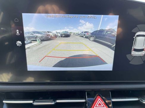 Used 2023 Kia Niro FWD image 23