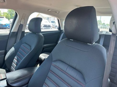 Used 2016 Ford Fusion SE w/ Equipment Group 201A AWD/4WD image 13