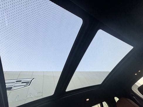 Used 2023 BMW X7 M60i w/ Executive Package image 30