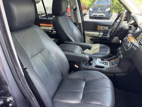 Used 2016 Land Rover LR4 HSE Silver Edition AWD/4WD image 42