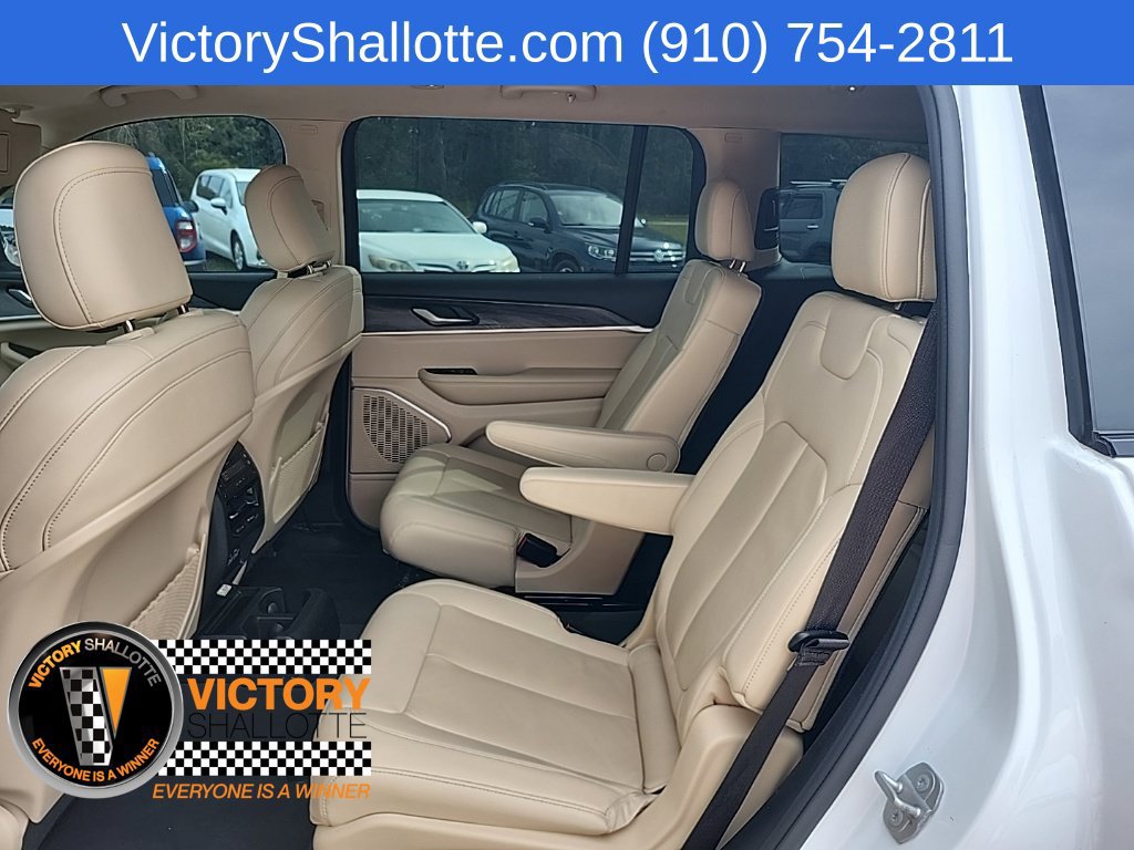 Used 2021 Jeep Grand Cherokee L Limited AWD/4WD image 20