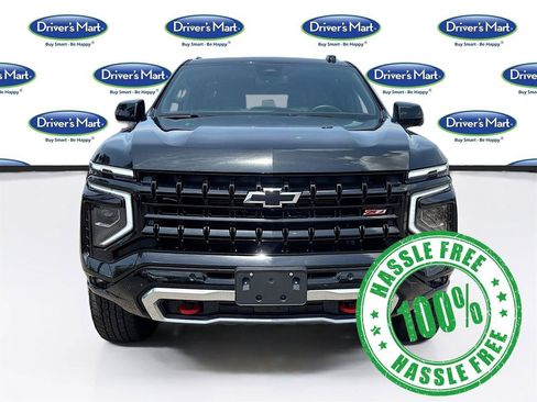 Used 2025 Chevrolet Suburban Z71 AWD/4WD image 2