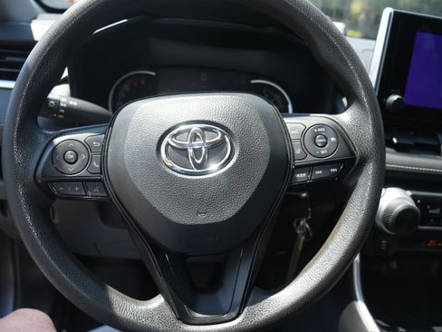 Used 2023 Toyota RAV4 LE FWD image 12