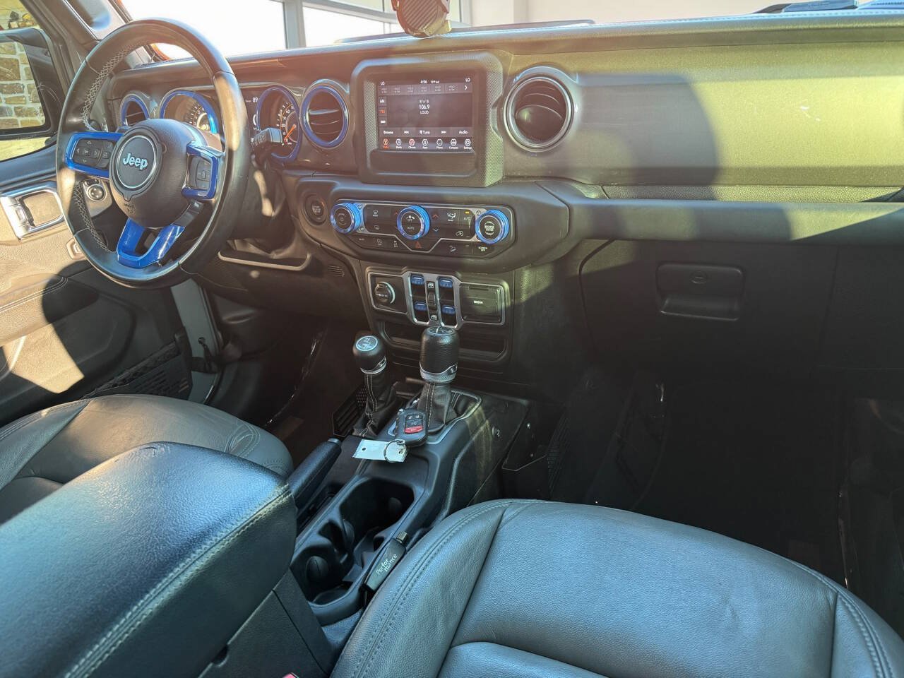 Used 2018 Jeep Wrangler Unlimited Sahara w/ LED Lighting Group AWD/4WD image 38