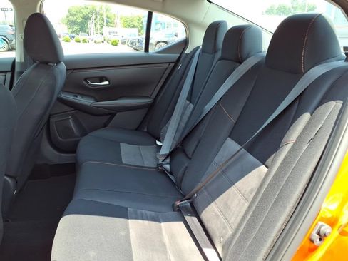 Used 2024 Nissan Sentra SR FWD image 19