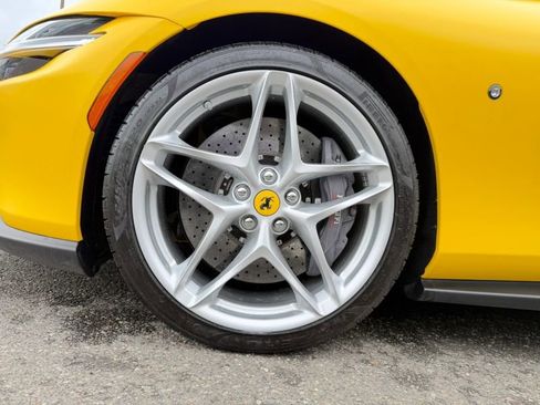 Used 2022 Ferrari Roma RWD image 31