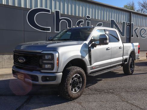 Used 2023 Ford F350 Lariat w/ Lariat Ultimate Package AWD/4WD image 1