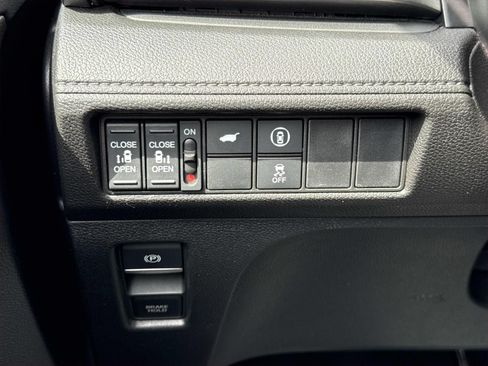Used 2024 Honda Odyssey EX-L image 19