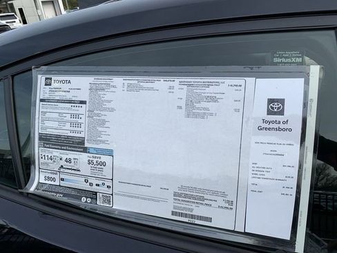 New 2025 Toyota Prius Plug-In Hybrid FWD image 39