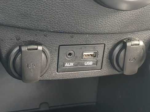 Used 2016 Hyundai Veloster Turbo FWD image 19