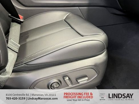 New 2025 Jeep Grand Cherokee Limited w/ Luxury Tech Group II image 12