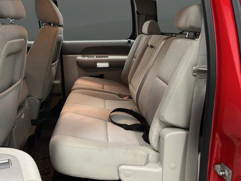 Used 2014 Chevrolet Silverado 2500 LT w/ Convenience Package AWD/4WD image 21