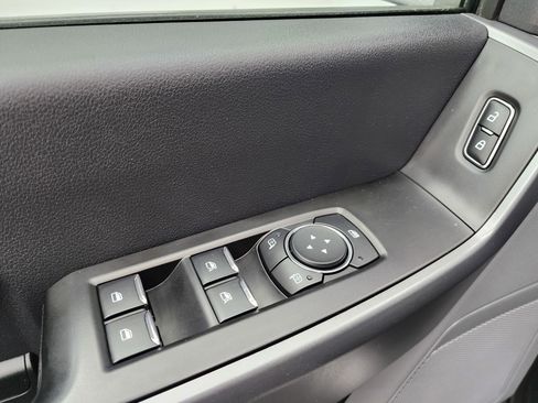 Used 2024 Ford F250 XLT image 37