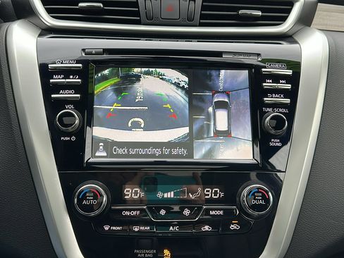 Used 2018 Nissan Murano Platinum image 21