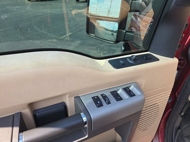 Used 2015 Ford F250 Lariat w/ Lariat Ultimate Package AWD/4WD image 13