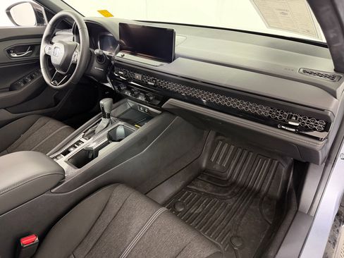 Certified 2025 Honda Accord Sport image 26