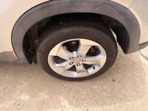Used 2016 Honda HR-V EX image 33