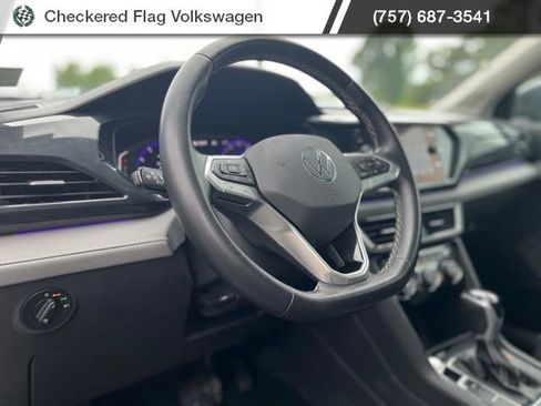 Used 2022 Volkswagen Taos SEL AWD/4WD image 17