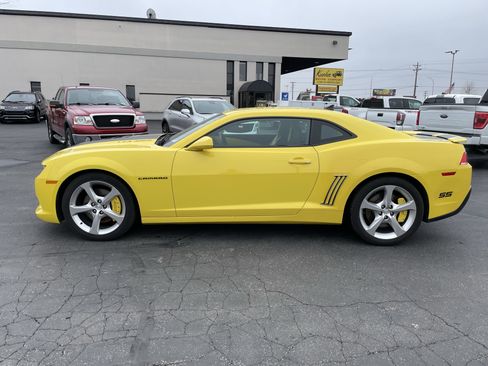 Used 2015 Chevrolet Camaro SS w/ Black Rally Stripe Package image 5
