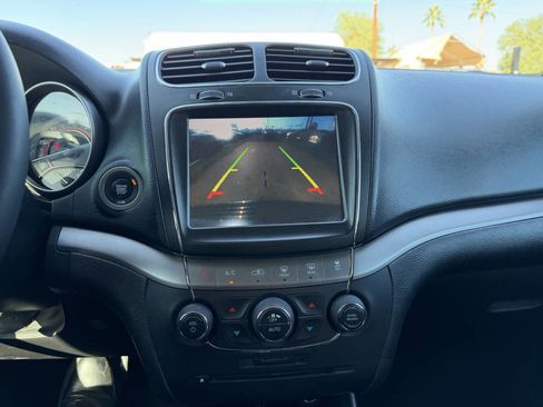 Used 2018 RAM 1500 Laramie w/ Convenience Group image 26