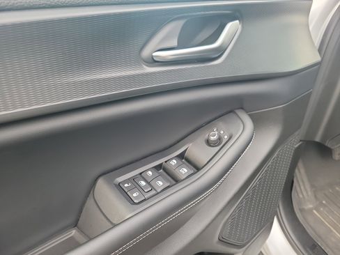 Used 2023 Jeep Grand Cherokee Altitude image 22