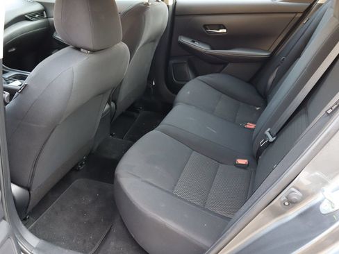 Used 2022 Nissan Sentra S w/ Trunk Package FWD image 5