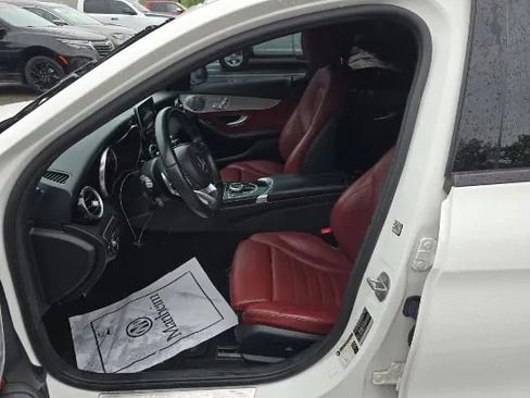 Used 2018 Mercedes-Benz C 300 Sedan image 2