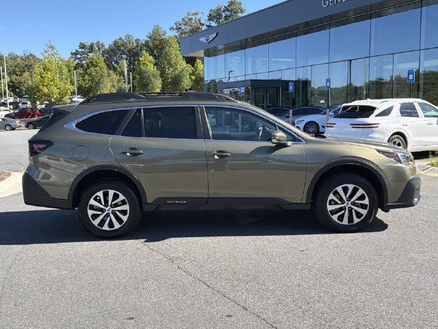 Used 2022 Subaru Outback Premium AWD/4WD image 9