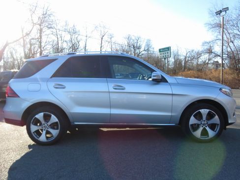 Used 2017 Mercedes-Benz GLE 350 4MATIC image 4