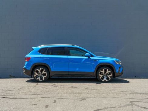 Used 2022 Volkswagen Taos SEL AWD/4WD image 8