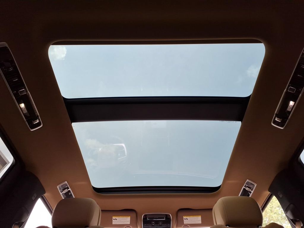 New 2026 Land Rover Range Rover SE AWD/4WD image 24