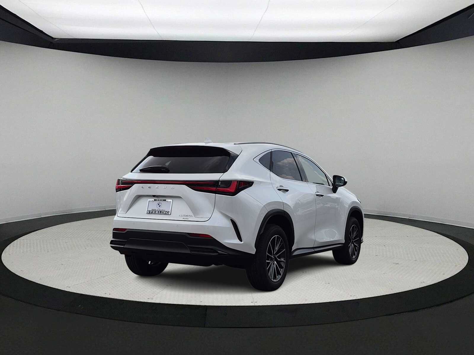 Used 2024 Lexus NX 350h AWD image 8