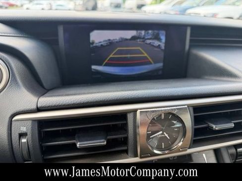 Used 2018 Lexus IS 300 w/ Premium Package RWD image 20