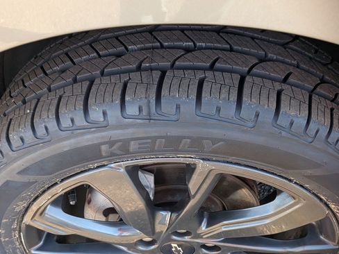 Certified 2023 Chevrolet Equinox RS image 13