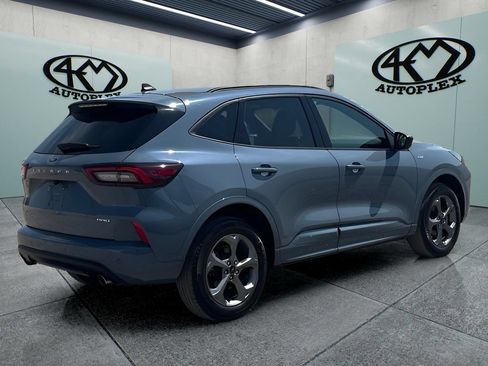 Used 2024 Ford Escape ST-Line w/ Tech Pack #1 AWD/4WD image 3