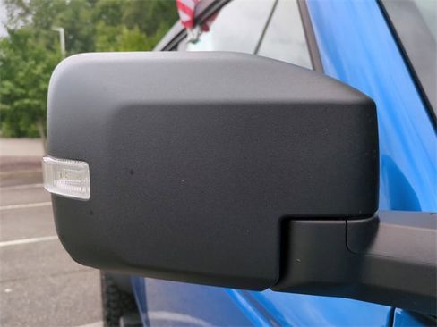 Used 2023 Ford Bronco Badlands image 12