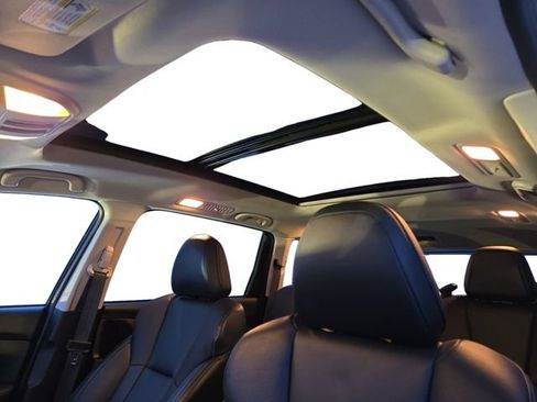 Used 2024 Subaru Ascent Limited w/ Technology Package image 12