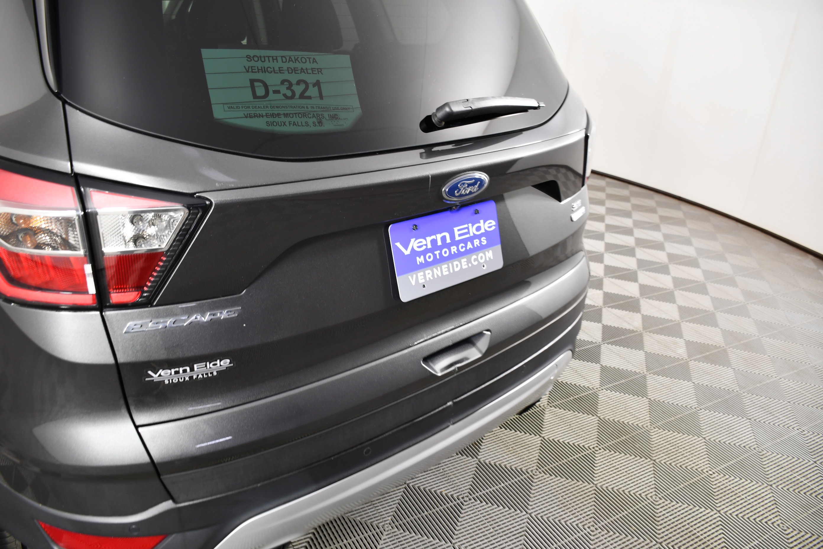Used 2017 Ford Escape SE w/ Equipment Group 201A AWD/4WD image 15