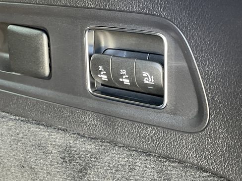 New 2026 Mercedes-Benz GLS 450 4MATIC image 11