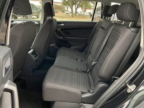 Used 2024 Volkswagen Tiguan S image 15