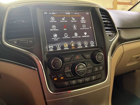 Certified 2018 Jeep Grand Cherokee Limited AWD/4WD image 27