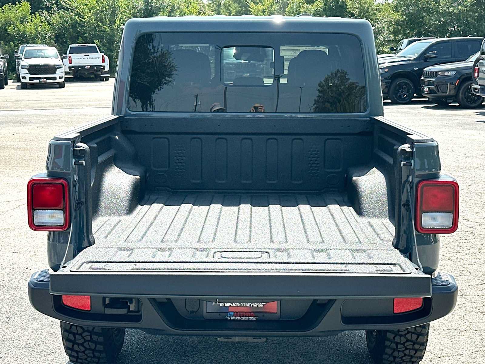 New 2026 Jeep Gladiator Sport AWD/4WD image 28