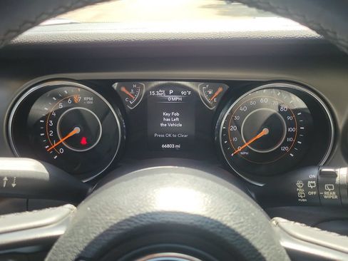 Used 2019 Jeep Wrangler Sport AWD/4WD image 18