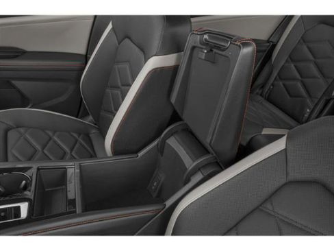 New 2025 Volkswagen Atlas Peak Edition SE image 11